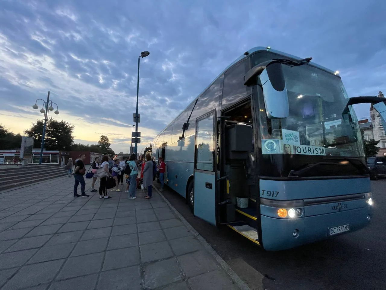 Автобус на приміському